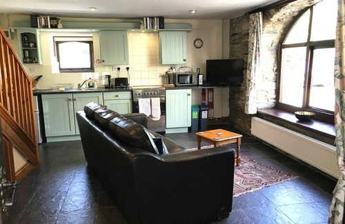 Whitland Cottage | Glascoed Coach House, Whitland