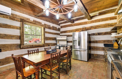 Glasgow Cabin | Glasgow Getaway w/Patio, Fireplace & Grill!