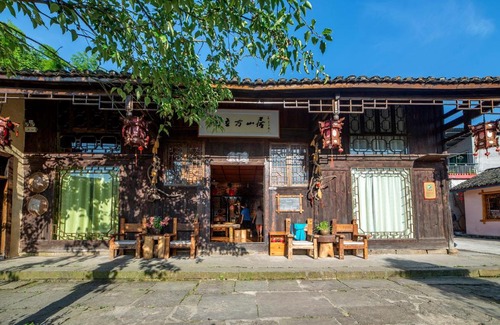 Wulingyuan House | Glass Cube Guesthouse