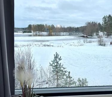 Kuusa House | Glass Igloos by the water - Lasisviitit