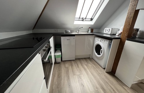 Glastonbury Apartment | Glastonbury Secret Retreat - 1 BD Split-Level Holiday Let Apartment, Sleeps 3