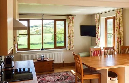Coed-Y-Paen Cottage | Glebe Farm Cottage