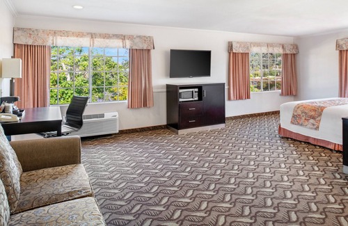 Somerset Hotel | Glendale Hotel
