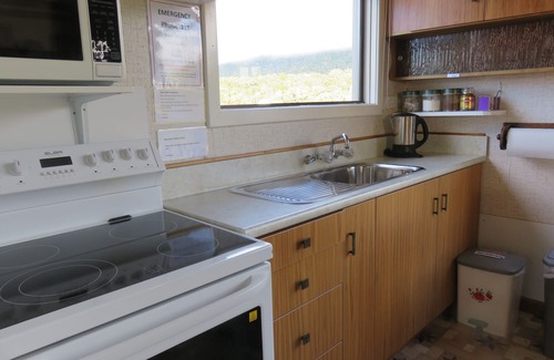 Manapouri House | GLENDALE RIVER VIEW HOLIDAY HOUSE