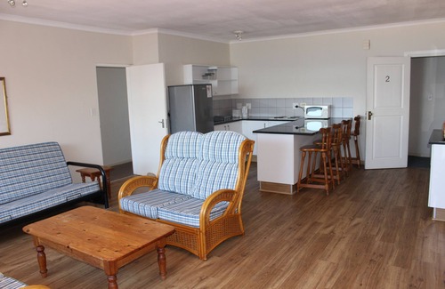Leisure Crest Apartment | Glenmore Sands