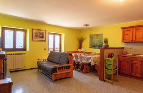 Stazzona House | Glicine by Interhome