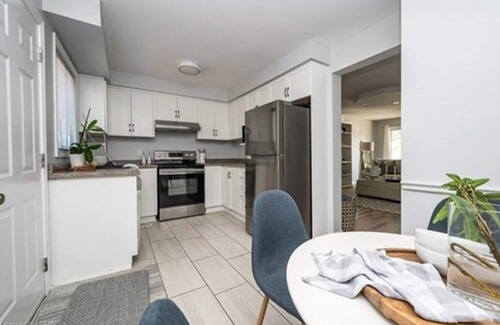 White Oaks House | GLOBALSTAY. Elegant 3 Bedroom Townhouse in London