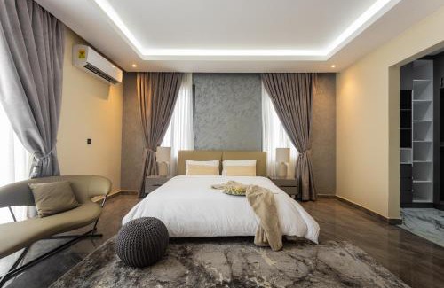 Santeo Villa | Glorias court