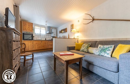 Authezat House | Glycine - Authezat - Gîte