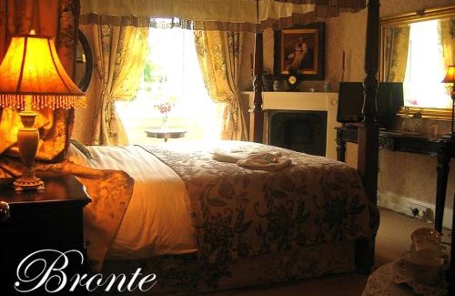 Henryd Bed & Breakfast | Glyn Isa Country House luxury self catering accommodation