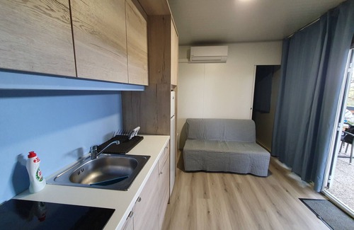 Metlika House | GM House, mobile house right next to Kolpa river