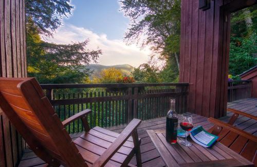 Stockbridge Ski Chalet | Gnome Home Mountain Ski Chalet w/Sauna Killington