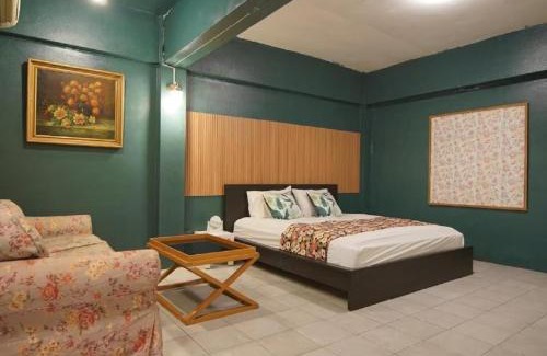 Wang Burapha Phirom Apartment | GO INN The Grand Palace Bangkok-Mrt Samyot Station