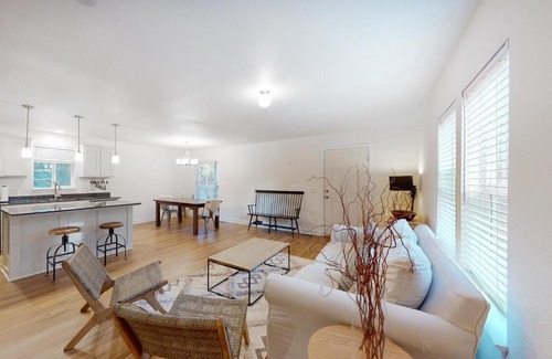 Freestone House | Goat Hill