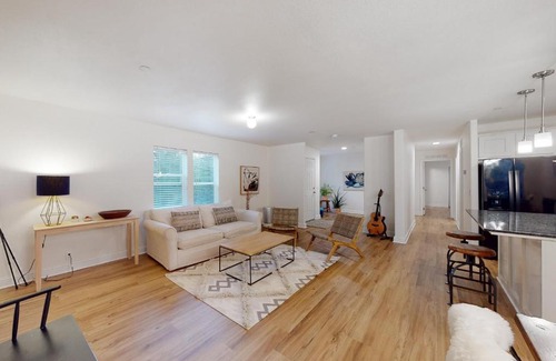 Freestone House | Goat Hill