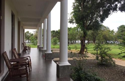 Inamaluwa House | Goddess Garden Sigiriya