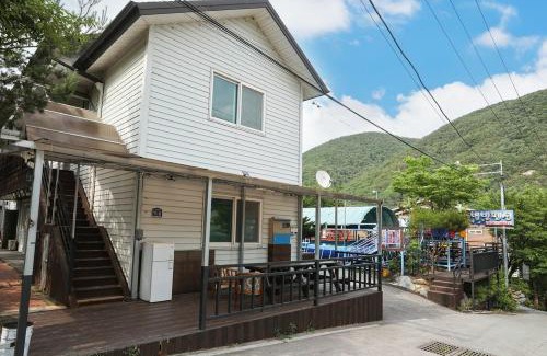 Goesan House | Goesan Byeolbit Pension