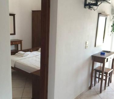 Ammoudia Apartment | Gogas Palace
