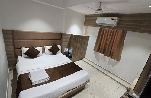 Ahmedabad House | Gokul Guest House