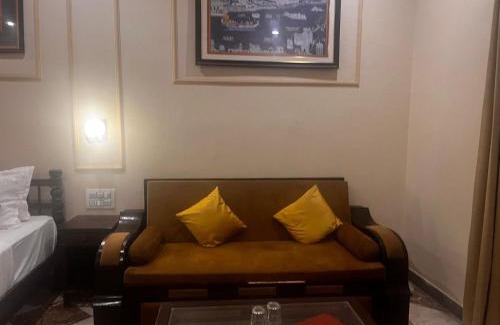 Vijaypur Hotel | Gokul Lodge INN