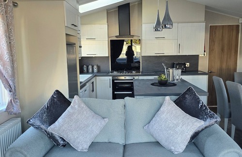 Prestonpans House | Gold 3 Bed Caravan