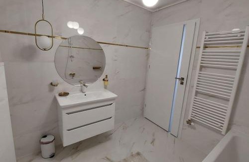 Nyiregyhaza Apartment | Gold Home