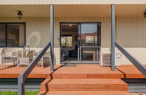 Thames House | Gold'n Thames - Thames Holiday Home