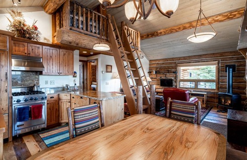 Big Sky Cabin | "Gold Rush" Cowboy Heaven Cabin w/Loft on Ski Slope, Hot Tub, Views, Privacy