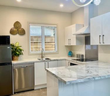 Marewa Apartment | Gold Star Haven