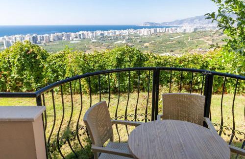 Kargicak Villa | Goldcity 2 Bedroom Villa with Free Aquapark