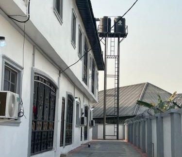 Ekrokpe Apartment | Goldeekoin Apartment and Hotel