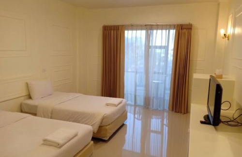 Sing Buri Hotel | Golden Dragon Resort