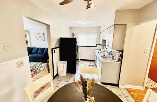Westwood Apartment | Golden Escape 2 Bedroom Apartment 3