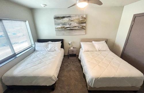 Downtown Des Moines Apartment | Golden Fern Escape