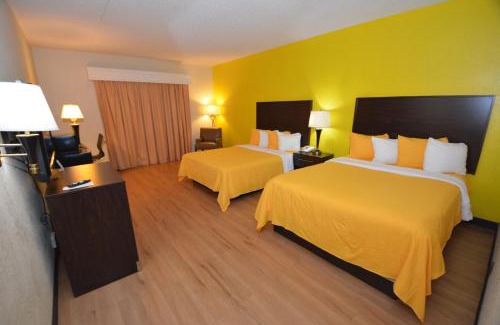 Wichita Hotel | Golden Hotel and Conference Center