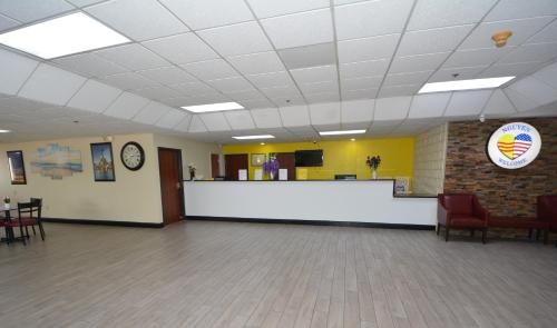 Wichita Hotel | Golden Hotel and Conference Center