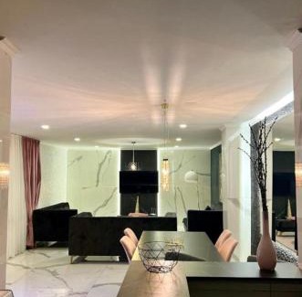 Osijek Apartment | Golden house