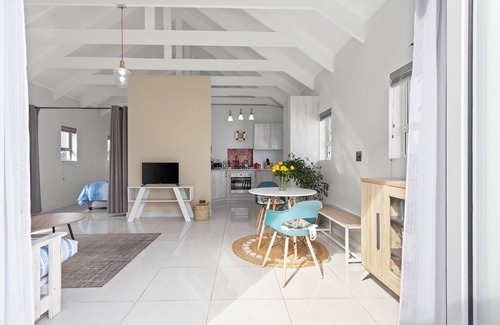 Cape West Coast Apartment | Golden Mile 104 - Studio Apartment, Sleeps 2