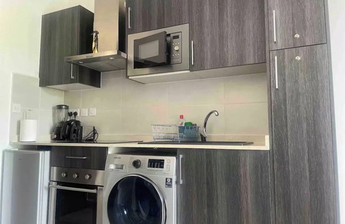 Cantonments Apartment | Golden Palace-Studio apartment
