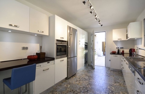 Agia Paraskevi Villa | GoldieLocks 6-Bedroom Beachfront Villa Skiathos