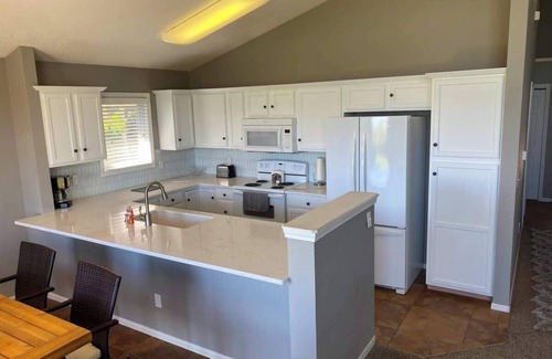 Brule House | Golf 2 bed/2 bath Course Condo Bayside at Lake Mac