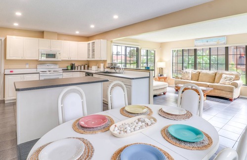 New Smyrna Beach House | Golf & Beach Oasis - Pet Friendly Pool House