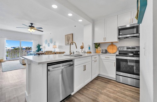 Waterside Village Condo | Golf Cart, Canal Views, Beach Service, Pool, Hot Tub