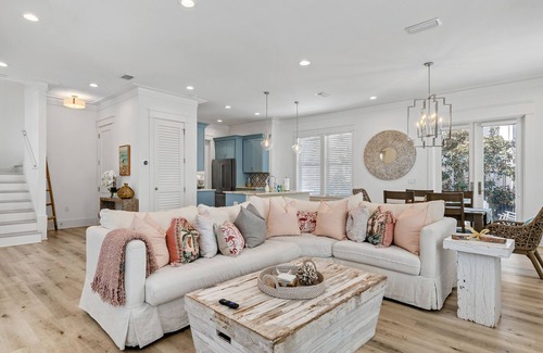 Village of Sugar Beach House | Golf Cart/Heated Pool/Bikes/Walk2Beach