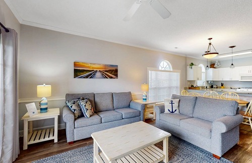 Central Myrtle Beach Condo | Golf course view condo with private balcony, W/D, pool & close to beach