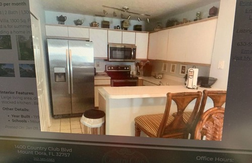 Mount Dora Villa | Golf, Swim, Tennis Historic Mt Dora -Cozy Cottage in the Country Club of Mt Dora