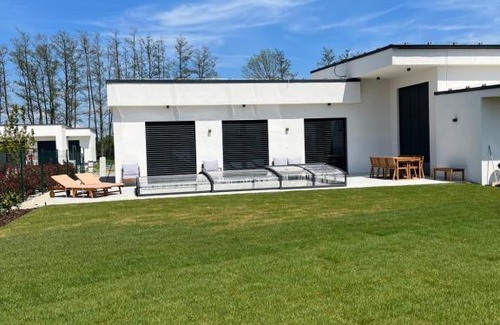 Sajdikove Humence Villa | Golf Villa Stella s bazénom