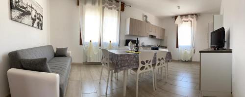 Favaro Veneto House | Gondola House
