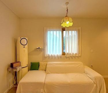 Deokhyeon House | GongganHoe-eok Private PoolVilla Pension