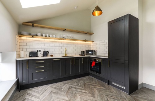 Barry Apartment | Goodstay Apartments by Urban Space